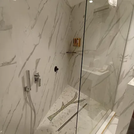 Babylon Luxury Suite & Apartments-2
